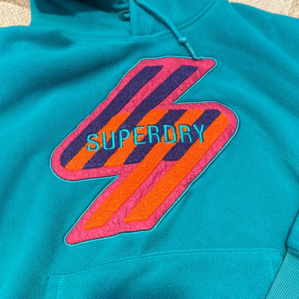 SuperDry hooded sweatshirt. Gently worn. Great condition!